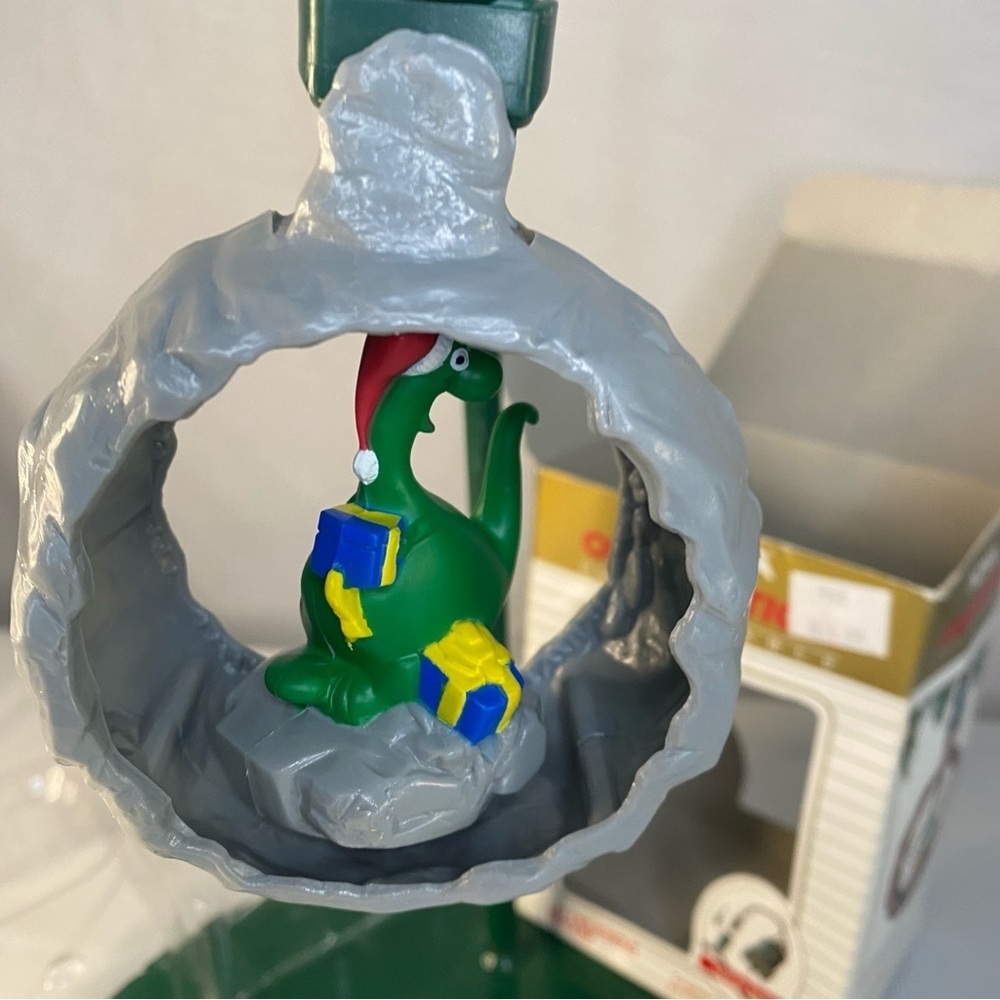 Vintage NOMA Ornamotion Dinosaur Ornament - Picture 7 of 7